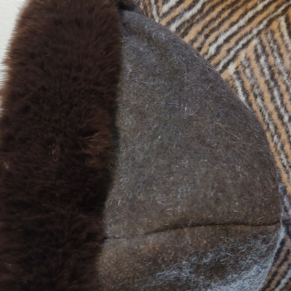 Women's Brown Faux Fur Hooded Shawl/ Wrap/Puncho Plus Size 2X/3X  Make An Offer - Picture 3 of 10